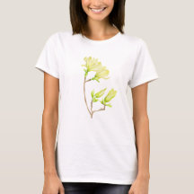 Gelbe Magnolien auf einem T - Shirt