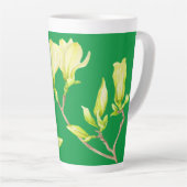 Gelbe Magnolien auf einer großen Latte-Tasse Milchtasse (Rechte Ecke)