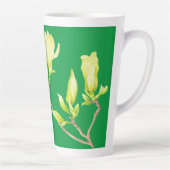 Gelbe Magnolien auf einer großen Latte-Tasse Milchtasse (Rechts)