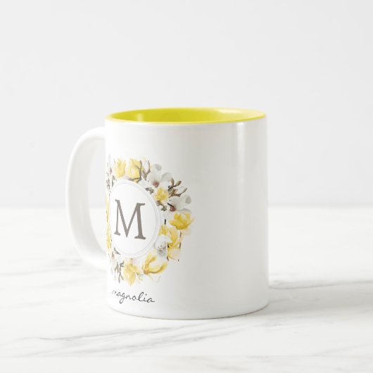 Gelbe Magnolienblüte Monogramm Zweifarbige Tasse (Vorderseite Links)
