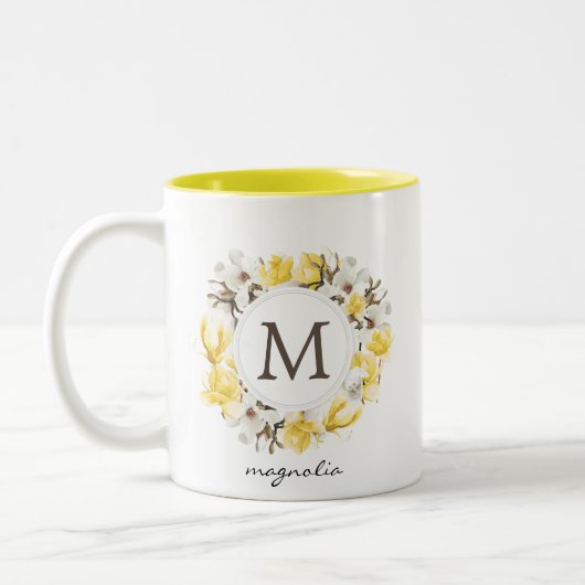 Gelbe Magnolienblüte Monogramm Zweifarbige Tasse (Links)