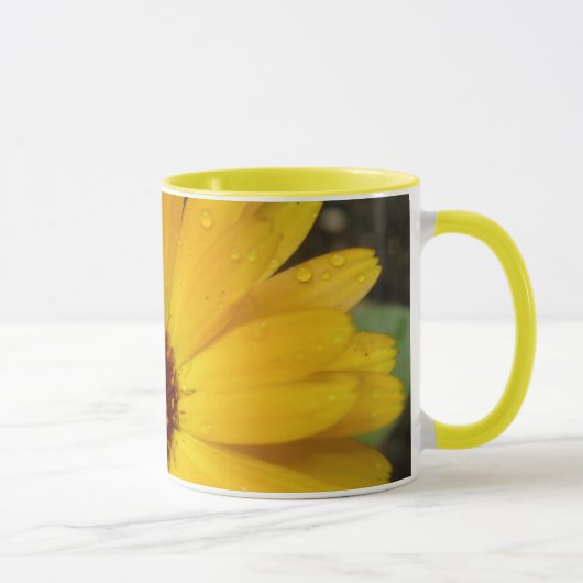 Gelbe Marigold Macro-Tasse Tasse (Rechts)