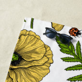 Gelbe Mohn und Ladybugs Strandtuch (Beispiel)