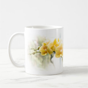 Gelbe Motte Orchid im Sonnenschein - Tasse