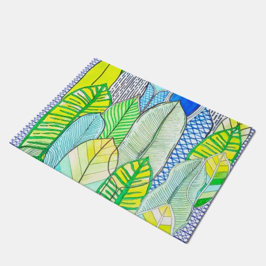 Gelbe Niedliche moderne tropische Boho-Blätter Fußmatte (Schrägansicht)