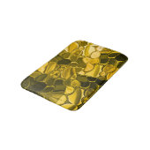 Gelbe oder goldene Farbstücke sehen aus wie golden Badematte (Schrägansicht)