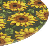 Gelbe Orangenblüte mit Grün und Braun Schneidebrett (Ecke)