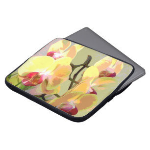 Gelbe Orchideen im Nachmittagslicht Laptopschutzhülle