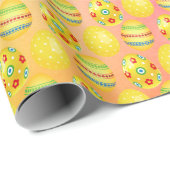 Gelbe Ostereier auf Regenbogen Abstrakt Geschenkpapier (Rolleneckpunkt)