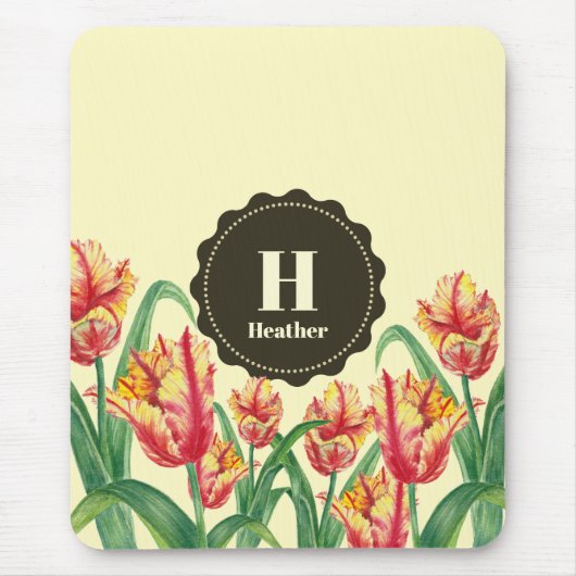 Gelbe Papageientuppe Floral Monogramm Mousepad (Vorne)