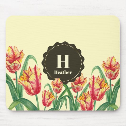 Gelbe Papageientuppe Floral Monogramm Mousepad (Vorne)