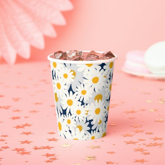 Gelbe Papierbecher mit Gänseblümchen-Muster für Ga (Insitu)