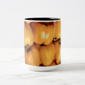 Gelbe Paprika-Tasse Zweifarbige Tasse (Mittel)