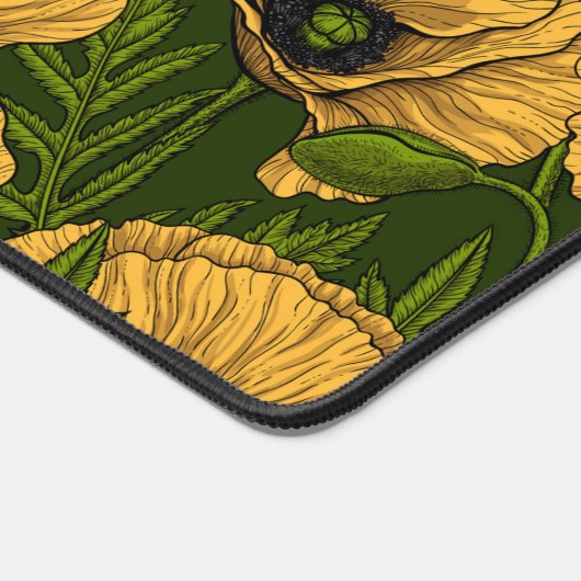 Gelbe Pfeffer auf dunkelgrün Schreibtischunterlage (Ecke)