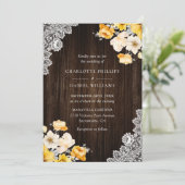 Gelbe Pfirsichblüte Rustikale Holzhochzeit Einladung (Stehend Vorderseite)