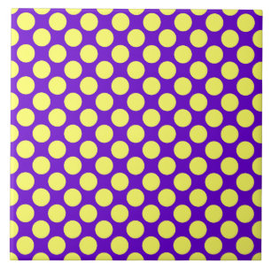 Gelbe Polka-Punkte mit lila Hintergrund STaylor Fliese