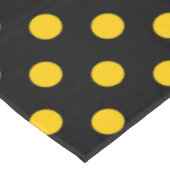 Gelbe Polka-Punkte mit schwarzem Hintergrund Tischdecke (Schrägansicht)