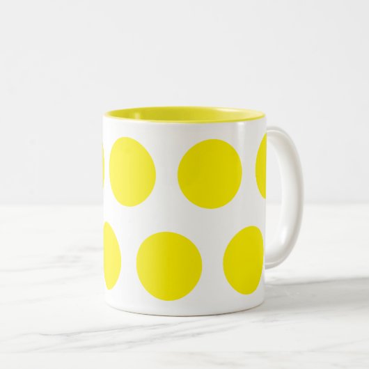 Gelbe Polka-Punkte Zweifarbige Tasse (VorderseiteRechts)