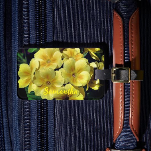 Gelbe Primrose Frühlingsblumen Personalisiert Gepäckanhänger (Vorderseite Insitu 4)