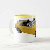gelbe Roadster-Tasse Zweifarbige Tasse (Vorderseite Links)