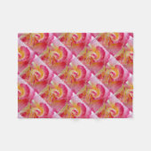 Gelbe rosa Blätter Fleecedecke (Vorderseite (Horizontal))