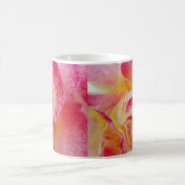 Gelbe rosa Blätter Kaffeetasse (Mittel)