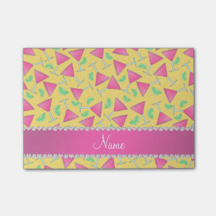 Gelbe rosa Kosmoskalke des individuellen Namens Post-it Klebezettel