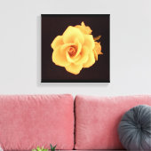 Gelbe Rose auf Matte Black Leinwanddruck (Insitu (Wohnzimmer))