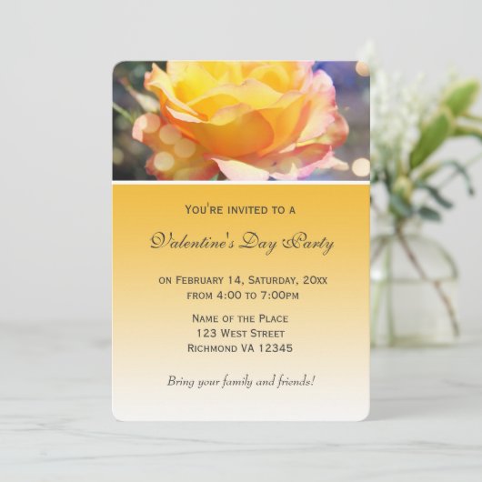 Gelbe Rose Blume Valentinstag Party Einladung (Stehend Vorderseite)