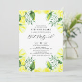 Gelbe Rose Floral Bat Mitzvah Einladung (Stehend Vorderseite)