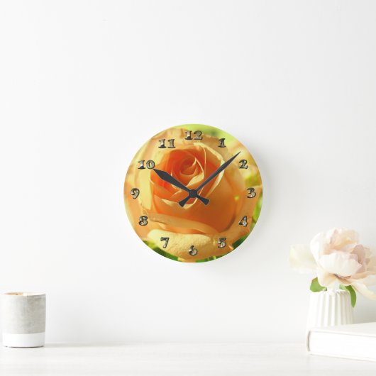 Gelbe Rose in Vollblut Runde Wanduhr (Zuhause)