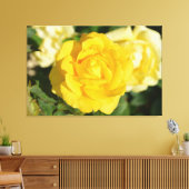 Gelbe Rose Leinwanddruck (Insitu (Wohnzimmer))