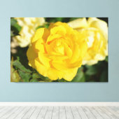 Gelbe Rose Leinwanddruck (Insitu (Holzboden))