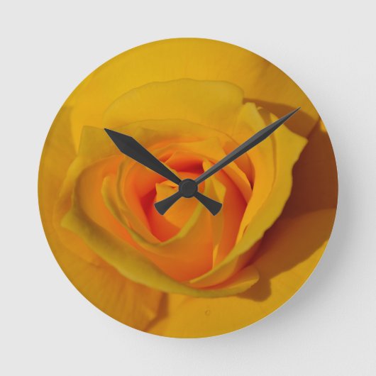 Gelbe Rose Runde Wanduhr (Vorderseite)