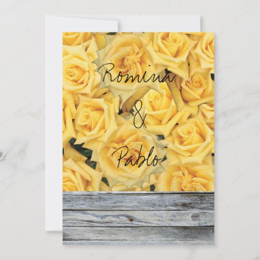 Gelbe Rose über dem Holzgelände in Spanisch Einladung (Rückseite)