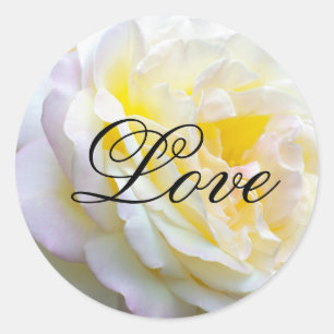 Gelbe Rose und LIEBE Runder Aufkleber