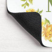 Gelbe Rosen-Blumenmuster-Monogramm Mousepad (Ecke)