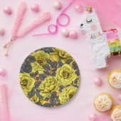 Gelbe Rosen mit grauen Blätter auf Orange Pappteller (Party)