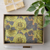 Gelbe Rosen mit grauen Blätter auf Orange Seidenpapier (Geschenk)