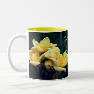 Gelbe Rosenknospe Blumen Personalisiert Zweifarbige Tasse