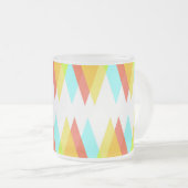 Gelbe, rote und kadettenblaue Dreiecke Mattglastasse (VorderseiteRechts)