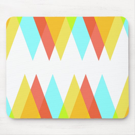 Gelbe, rote und kadettenblaue Dreiecke Mousepad (Vorne)