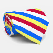 Gelbe, rote, weiße und blaue Streifen Krawatte (Gerollt)