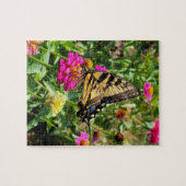 Gelbe Schmetterling im Zinnia-Garten Puzzle (Horizontal)