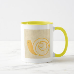 Gelbe Schnecke auf Creme Background Tasse
