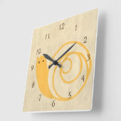 Gelbe Schnecke auf Sahnehintergrund Quadratische Wanduhr (Winkel)