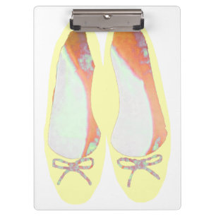 Gelbe Schuhe Klemmbrett