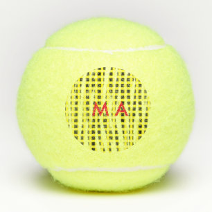 Gelbe schwarze Schachbrettmuster tragen den Namen  Tennisbälle