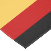 Gelbe, schwarze und rote Streifen Tischdecke (Schrägansicht)