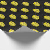 Gelbe Softball auf schwarz Geschenkpapier (Ecke)